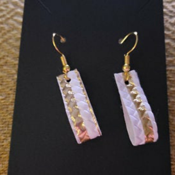 Faux leather earrings - Picture 1 of 1
